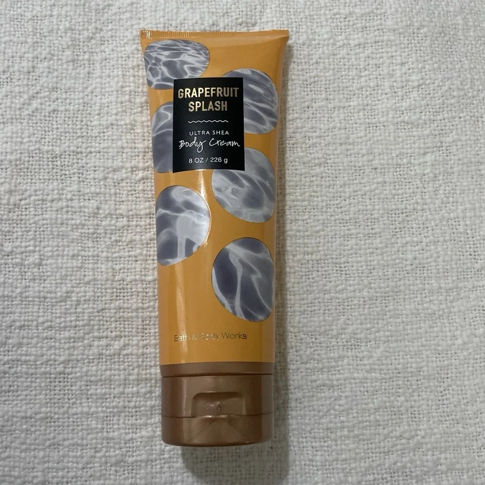 New Bath and Body Works GRAPEFRUIT SPLASH Ultra Shea Body Cream 8 oz / 226 g NEW